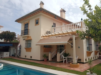 Villa independiente en venta en El Tomillar, Torre del Mar