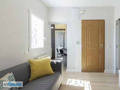 Luminoso apartamento de 3 dormitorios en alquiler en Delicias