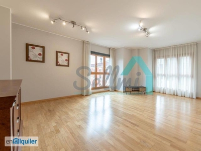 Piso en alquiler en Gijón de 120 m2