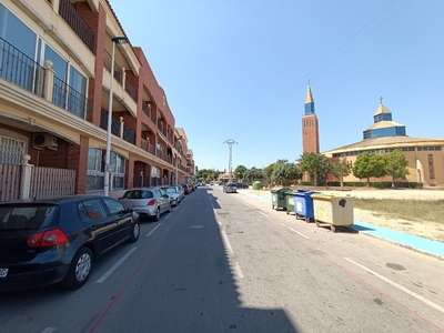 Piso, garaje y trastero en San Pedro del Pinatar (Murcia)