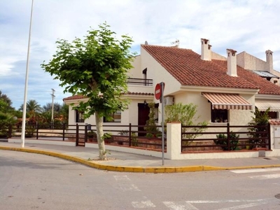 Terraced house for sale in Almoradí