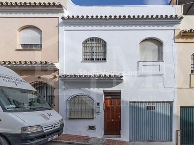 Villa for sale in Camino Algarrobo - Las Arenas, Vélez-Málaga