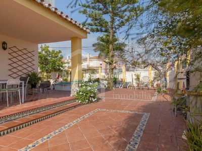 Villa en venta en Capuchinos, Vélez-Málaga