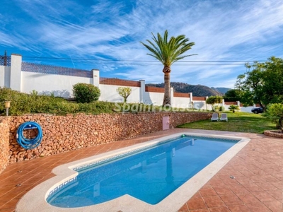 Villa en venta en Nerja