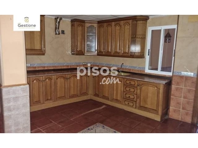 Casa adosada en venta en Carrer de Jaén, 6