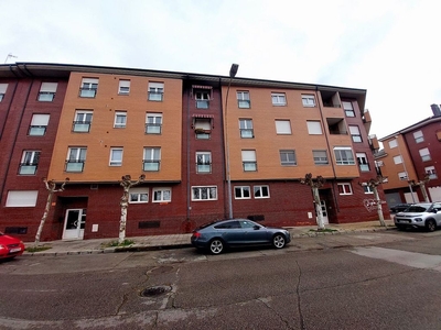 Alquiler de piso en avenida De Pontevedra de 3 habitaciones con terraza y garaje