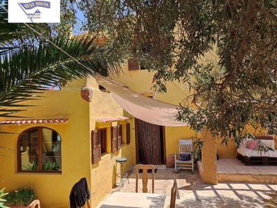 Casa con terreno en Ciutadella de Menorca