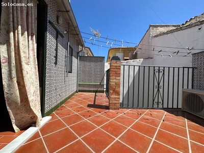 CASA EN VENTA JUNTO A LA PLAZA DE ABASTOS