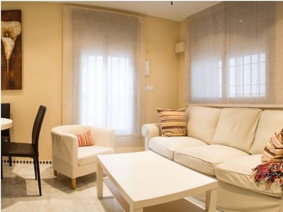 Dúplex en alquiler en calle Cciegos de 2 habitaciones con muebles y aire acondicionado