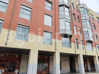 Piso en alquiler en Centro - Valladolid de 3 habitaciones con terraza y piscina