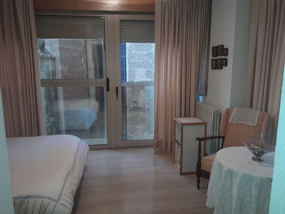 Piso en alquiler en Villacerrada - Centro de 2 habitaciones con muebles y balcón
