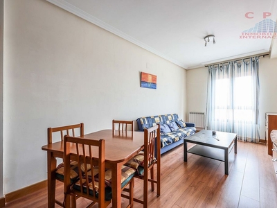 Venta de piso en Centro de Ocaña de 1 habitación con terraza y piscina