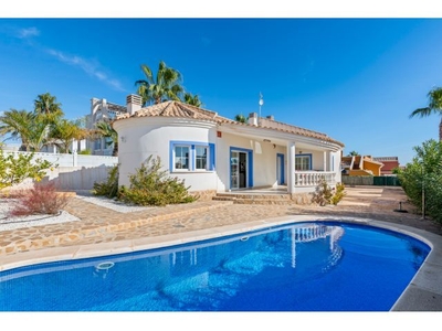 Villa en Venta en San Fulgencio, Alicante