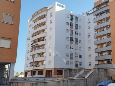 Piso en venta en Nuevo Parque - Los Rosales - Tráfico Pesado