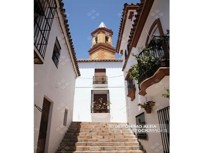 Antigua casa de pueblo a reformar, en pleno centro histórico de Estepona