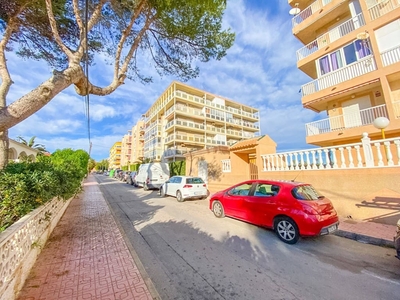 Apartamento en venta en Punta Prima, Torrevieja, Alicante