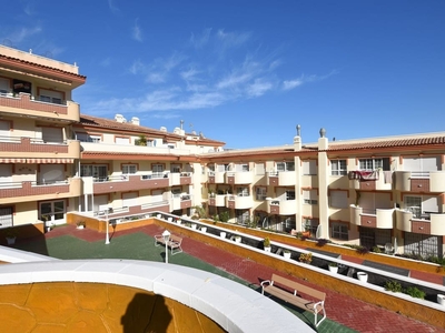 Apartamento en venta en Torrequebrada, Benalmádena, Málaga