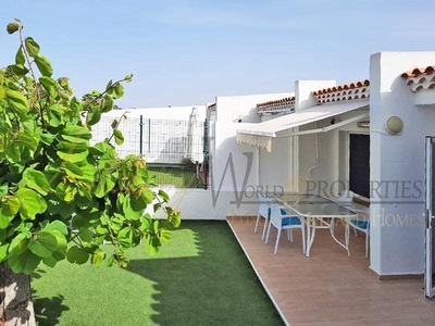 Bungalow en venta en San Eugenio Alto, Adeje, Tenerife