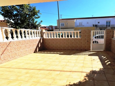 Casa en venta en Torrevieja, Alicante