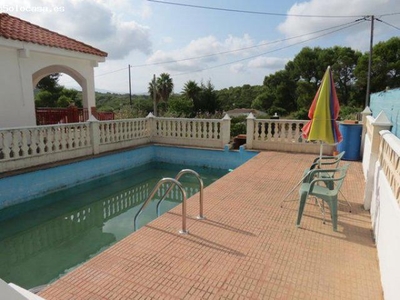 Chalet en venta en Sagunto de 200 m2