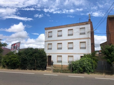 EDIFICIO PARA REHABILITAR PROXIMO A SAN JUAN DE DIOS