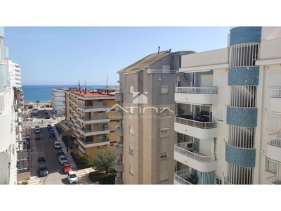 Apartamento con vistas al mar situado en 4ª línea playa Daimús a solo 300 metros del mar