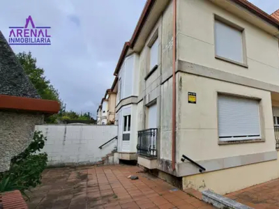 Casa en venta en Calle Cabío en A Pobra Do Caramiñal por 245,000 €