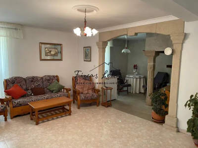 Casa en venta en Vimianzo en Vimianzo por 90,000 €