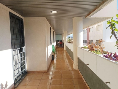 Venta de piso en Centro - Puerto de Santa María (El) de 2 habitaciones con terraza y piscina