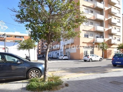 Apartamento bajo en venta en Valencia