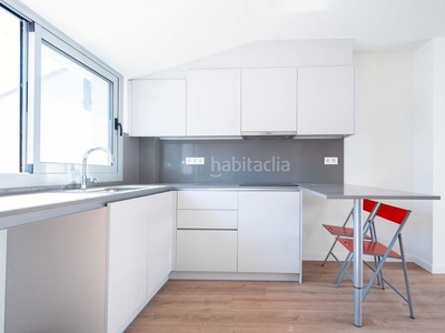 Ático con 4 habitaciones con ascensor, parking, calefacción y aire acondicionado en Sabadell