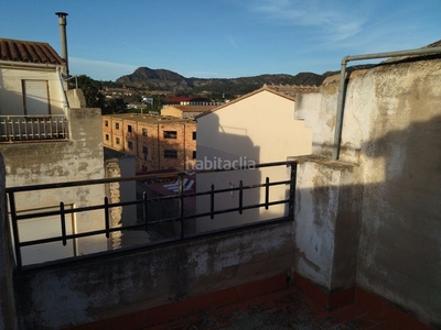 Casa en c. major petitona casa al centre de la població. en Xerta