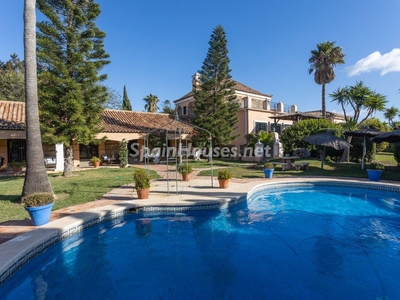 Casa en venta en Estepona