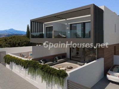 Casa pareada en venta en Estepona