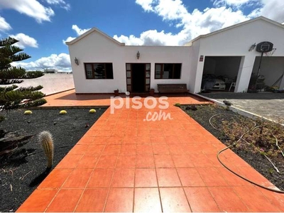 Chalet en venta en San Bartolomé