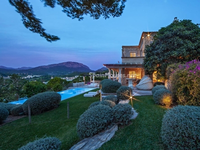 Villa en venta en Es Camp de Mar, Andratx