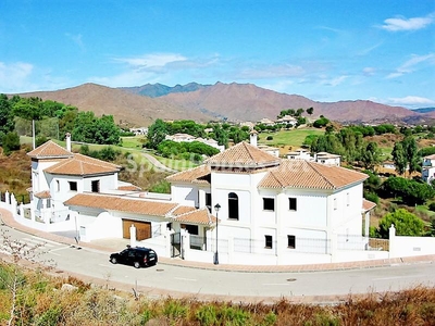 Villa en venta en La Cala Golf - Lagar Martell, Mijas