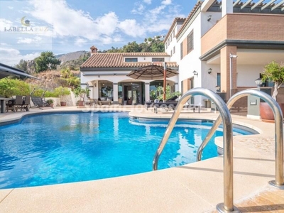 Villa en venta en Solymar - Puerto Marina, Benalmádena