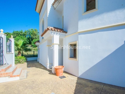 Villa independiente en venta en La Cala Golf - Lagar Martell, Mijas