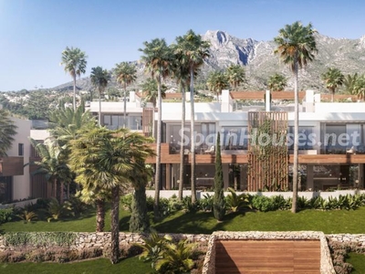 Villa pareada en venta en Marbella