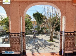 Alquiler casa amueblada terraza Zona los alcázares