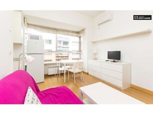 apartamento de 1 dormitorio en alquiler con AC en Moncloa