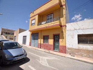 Casa adosada en venta en Sax