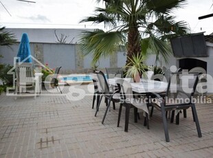 Chalet en venta en Torrent