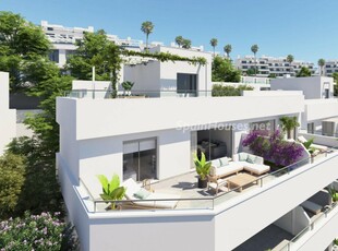 Dúplex ático en venta en Estepona