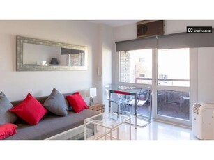 Elegante apartamento de 1 dormitorio con balcón en alquiler en Chamartín en Madrid