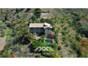 Finca/Casa Rural en venta en Moclinejo, Málaga