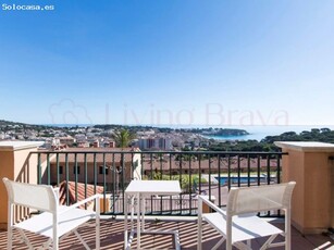 Mirador SAgaró, piscina, vistas mar.