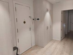 Piso de tres habitaciones 130 m², Barcelona