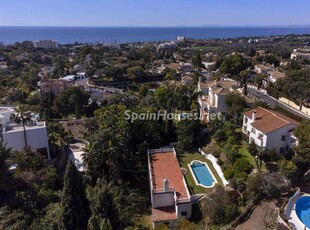Villa en venta en El Rosario-Ricmar, Marbella